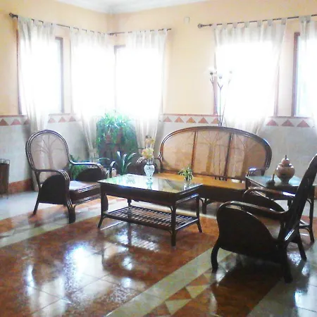 Alameda Πανσιόν Μέριδα